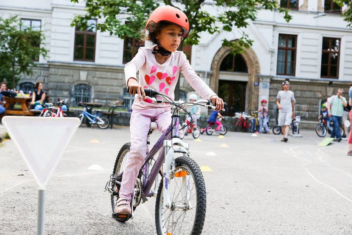 Kinderradkurs im 18 Bezirk_Foto Mobilitätsagentur Wien Christian Fürthner