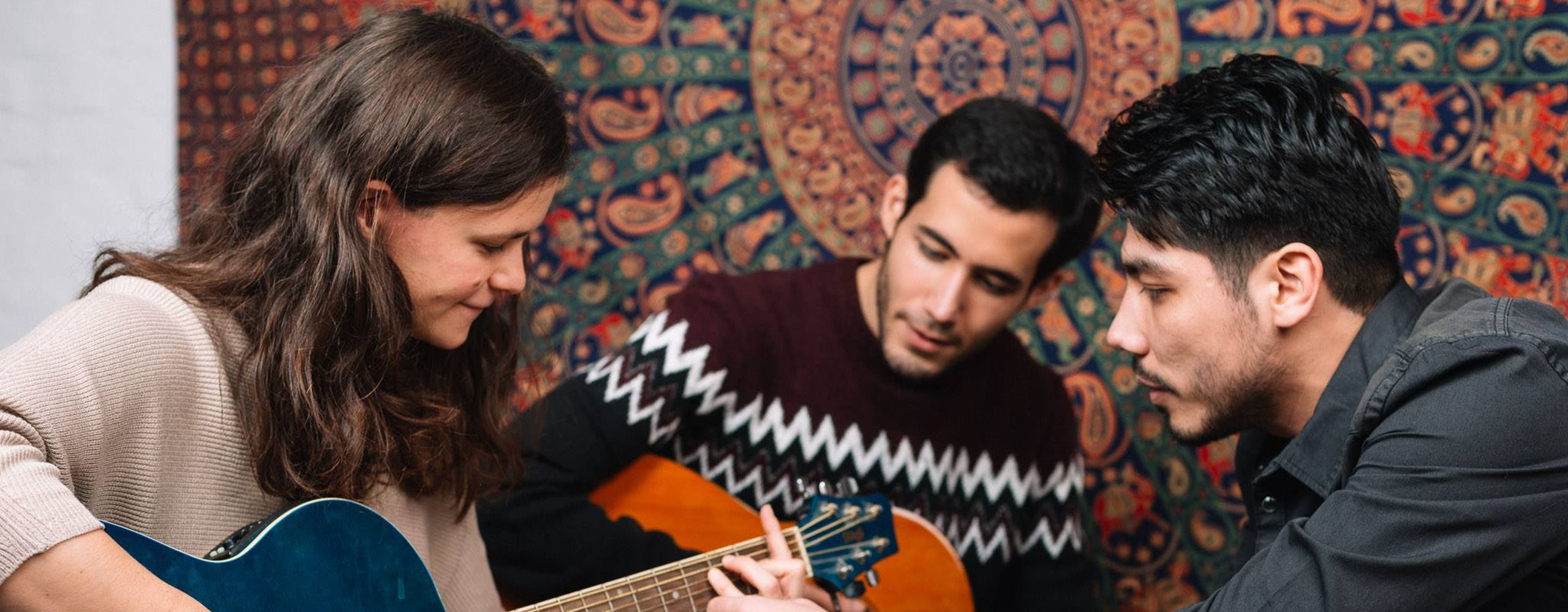 Bei DoReMi können sozial benachteiligte Menschen ein Musikinstrument erlernen. Foto: DoReMi