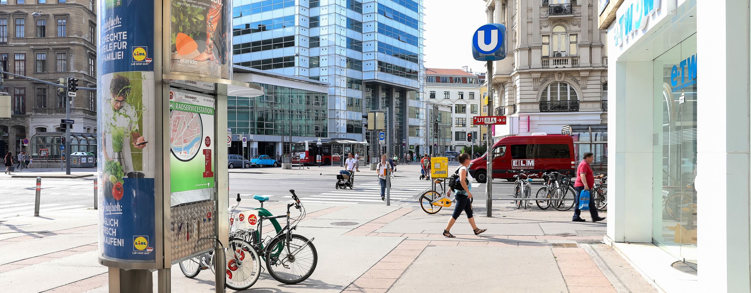 Die Radservicestionen der Gewista sind eine Ergänzung zu dem bestehenden Wiener Pumpen. Die Stationen bietet aber neben „frischer Luft“ auch Werkzeug an, um kleinere Reparaturen selbst durchzuführen. Foto: Gewista