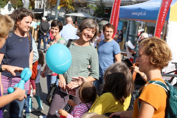 Vizebürgermeisterin Birgit Hebein beim Streetlife Festival.